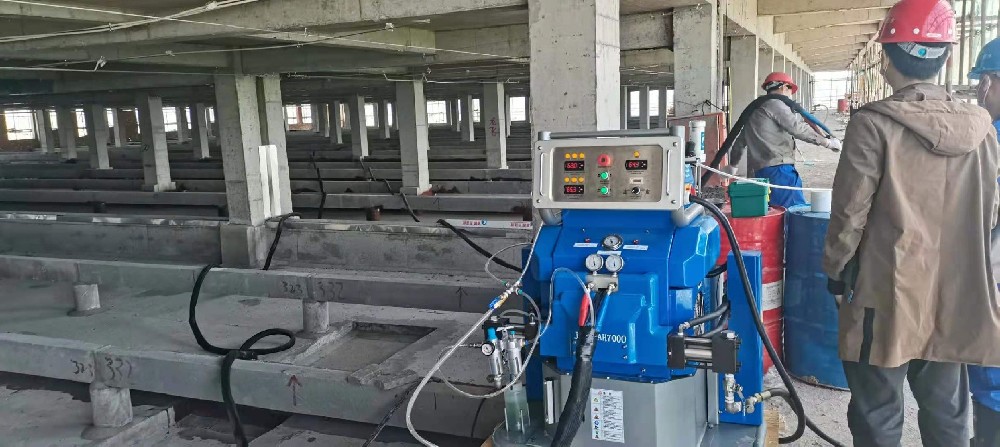 AH7000聚脲專用設備